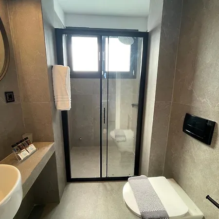 Grace Вилла Полихроно